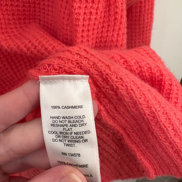 Vineyard Vines Pink Cashmere Seaspun Waffle Knit Mock Neck Sweater Size Large - Picture 3 of 16